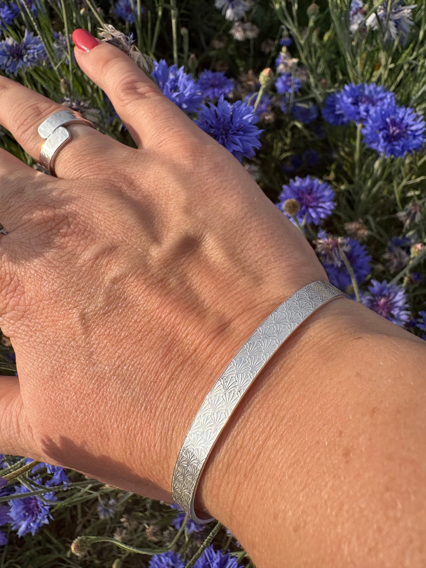 Seashell Print Torque Cuff Bangle