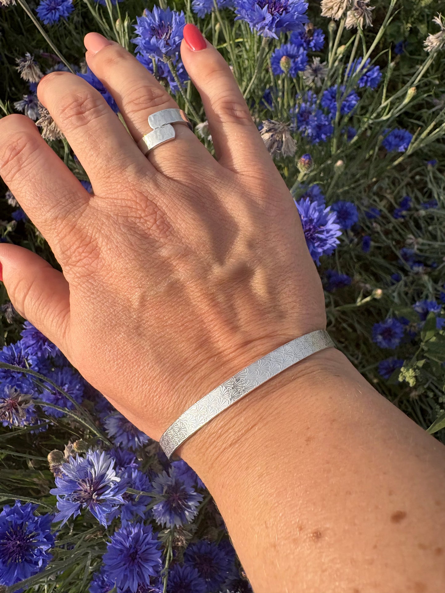 Seashell Print Torque Cuff Bangle